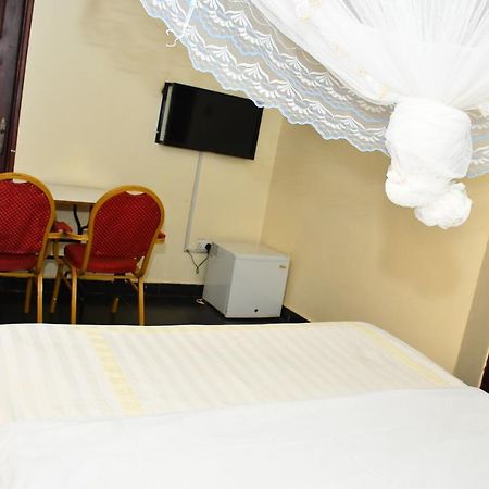 Florida Hotel Kampala Exterior foto